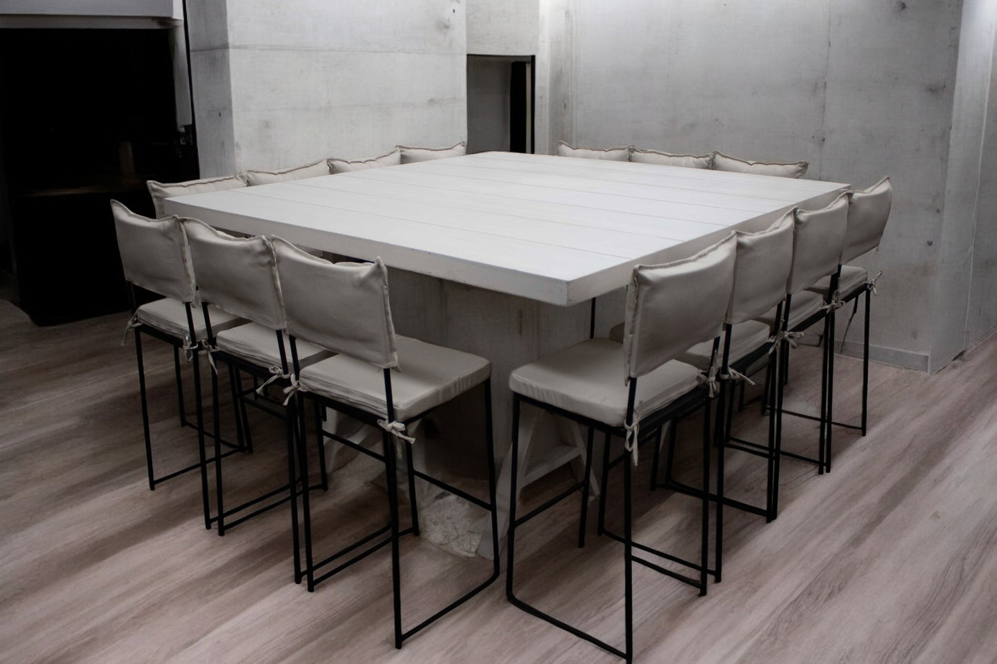 Mesa Alta Cuadrada Blanca (14 pax)