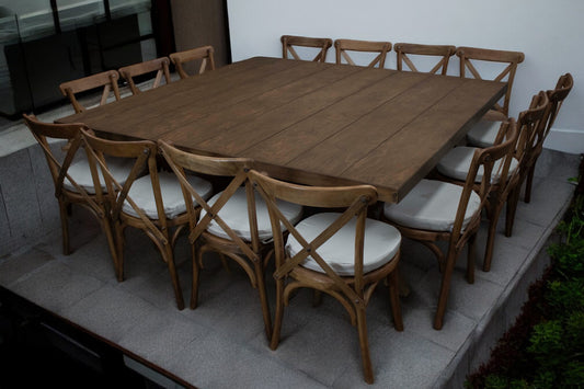 Mesa Cuadrada Café (14 pax)